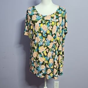 JM Collection Yellow, Green, Peach and Blue Rayon Short Sleeve T-Shirt‎